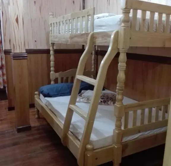 Vuode Makuusalissa, Koreen Guest House