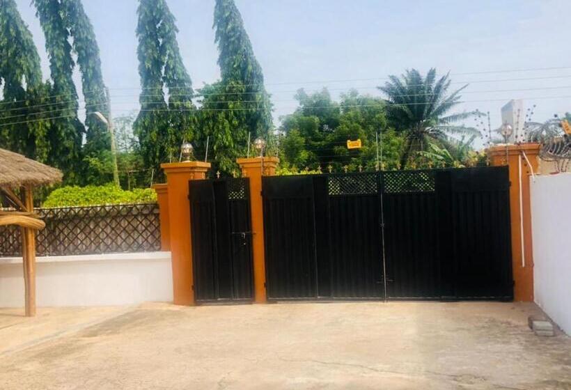 豪华家庭房间, Nana's Holiday Let