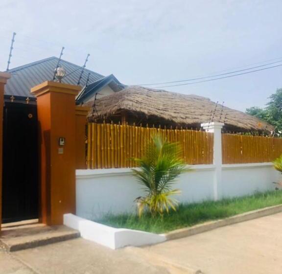 标准间, Nana's Holiday Let