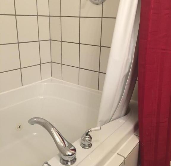 غرفة عائلية مطلّة علي الحديقة, Bay Breeze Resort