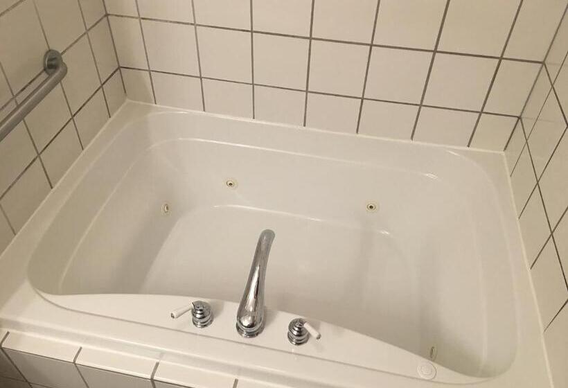 جناح سرير كينج, Bay Breeze Resort