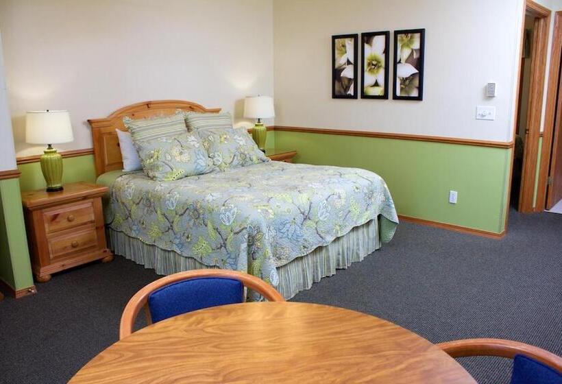 غرفة عائلية ذات إطلالة جانبية على البحر, Bay Breeze Resort