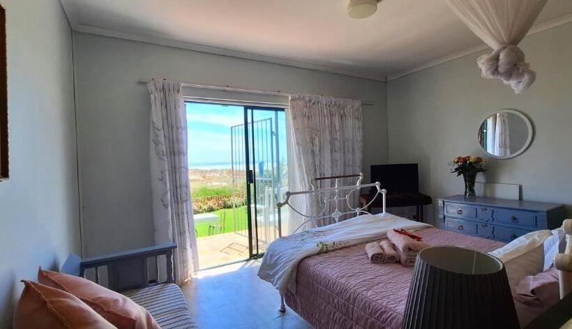 غرفة ديلوكس مطلّة علي البحر, 14 Penguin Place, Melkbosstrand