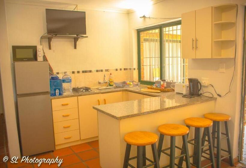 شقة غرفة واحدة مطلة على الحديقة, 14 Penguin Place, Melkbosstrand