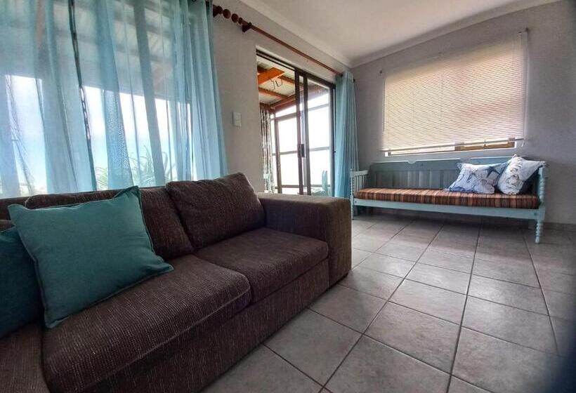 منزل غرفتين نوم, 14 Penguin Place, Melkbosstrand