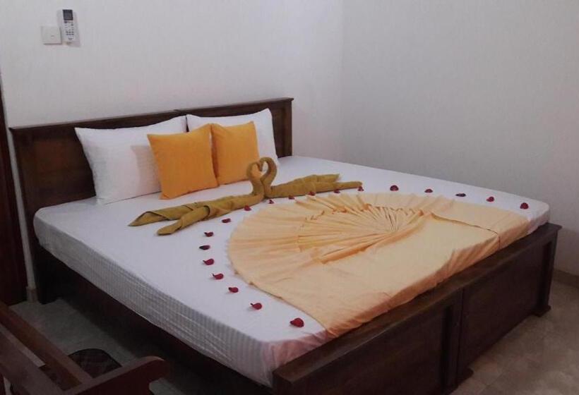 Семейный Номер, Lassana Villa