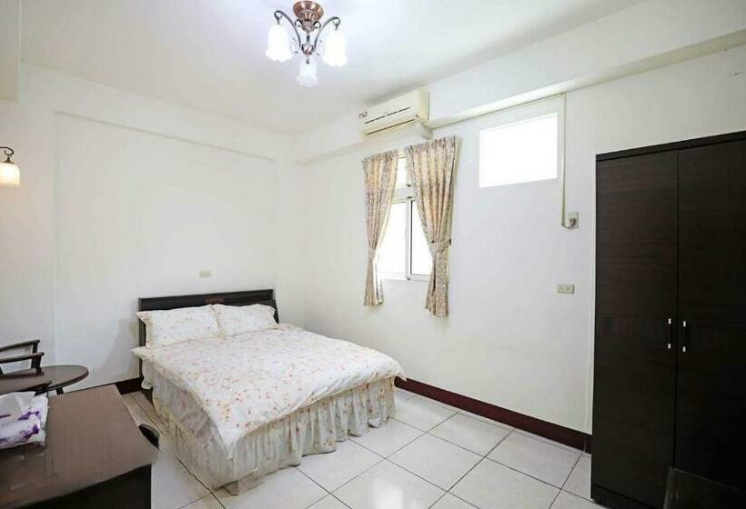 اتاق استاندارد, Plum Inn 1