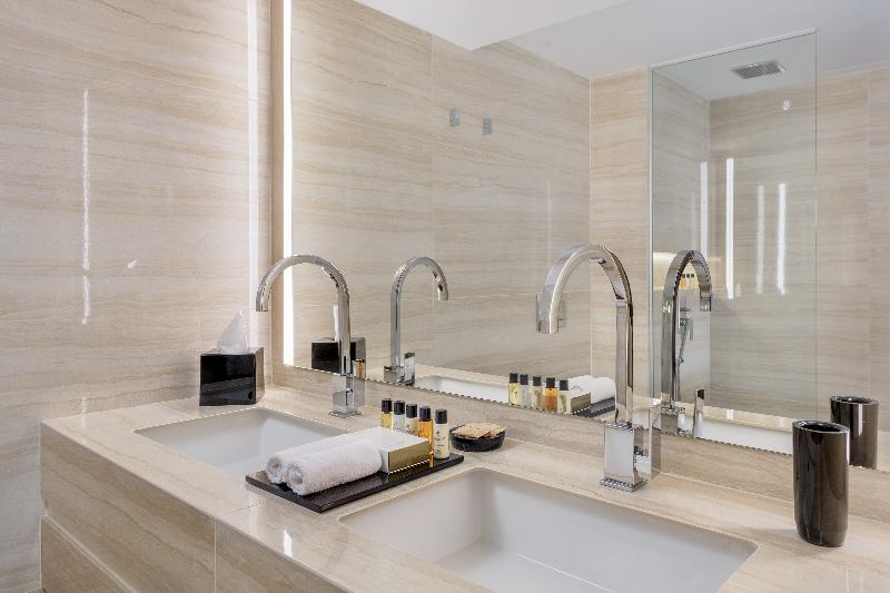 اتاق استاندارد, Plum Inn 1