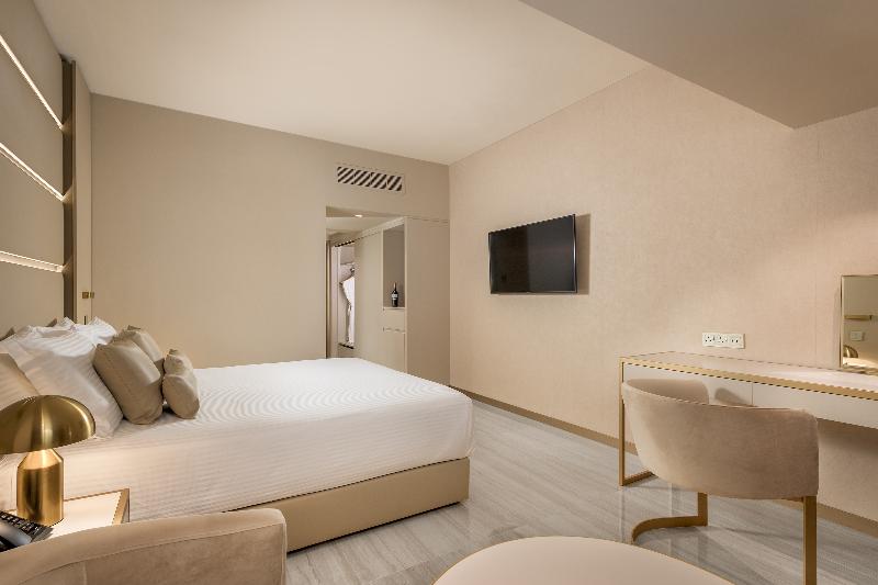 اتاق استاندارد, Plum Inn 1