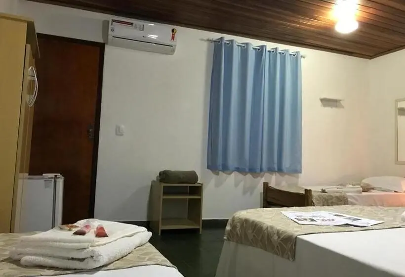 スタンダード4人部屋, Pousadinha Da Praça