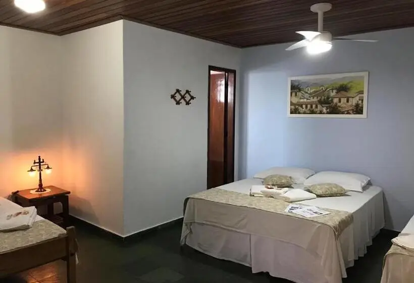 スタンダード4人部屋, Pousadinha Da Praça