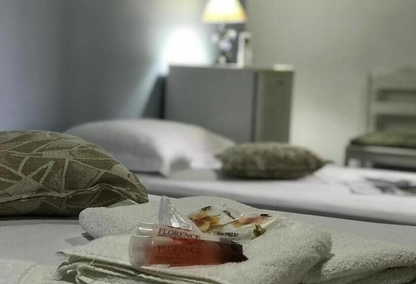 Четырехместный Номер Стандарт, Pousadinha Da Praça