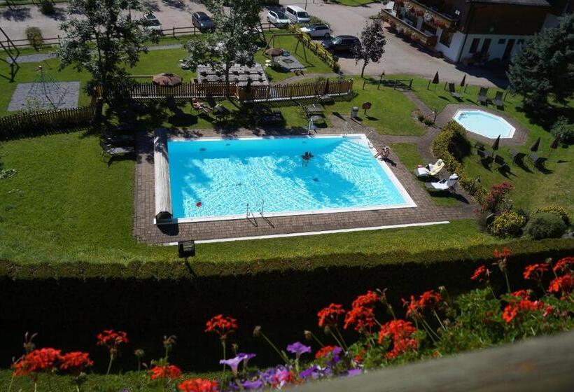 اتاق خانوادگی, Landhaus St. Georg