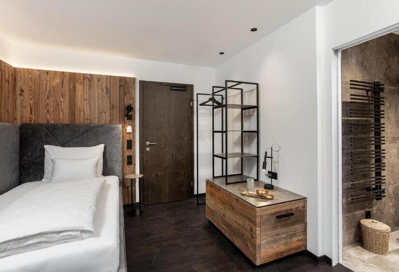 اتاق استاندارد یک نفره, Gappmaier