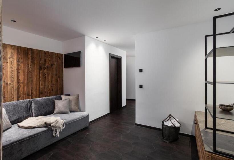 اتاق خانوادگی, Gappmaier