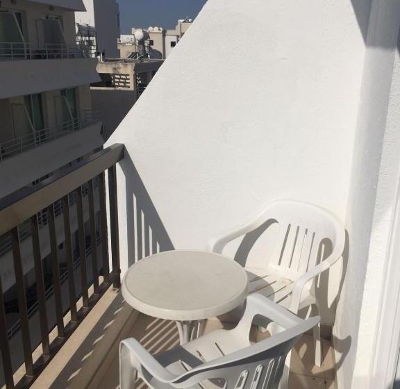 استودیو استاندارد با بالکن, Nautilus Tourist Apartments