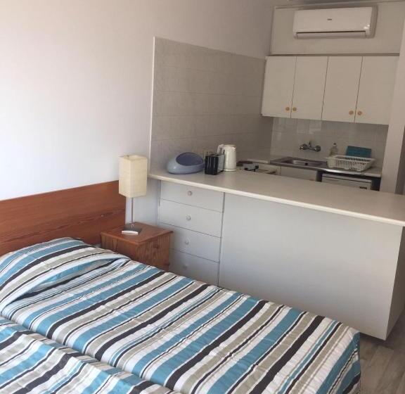 バルコニー付きスタンダードステューディオ, Nautilus Tourist Apartments