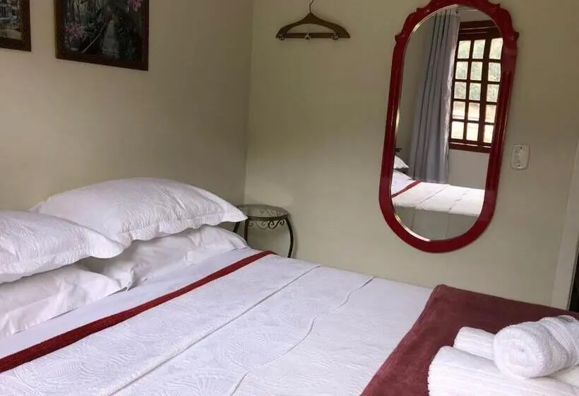 バス共有のスタンダードルーム, Hospedaria Aconchego