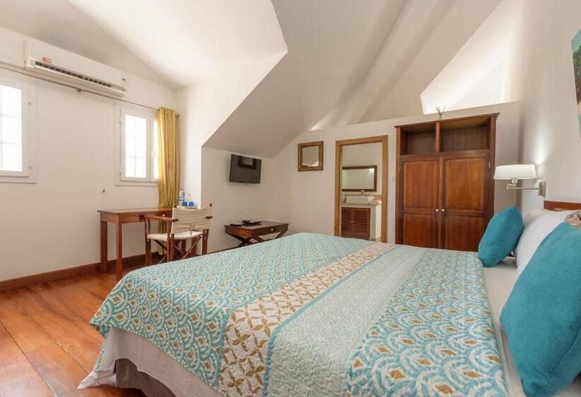 اتاق استاندارد با چشم‌انداز کوهستان, Maison D’hotes Coignet