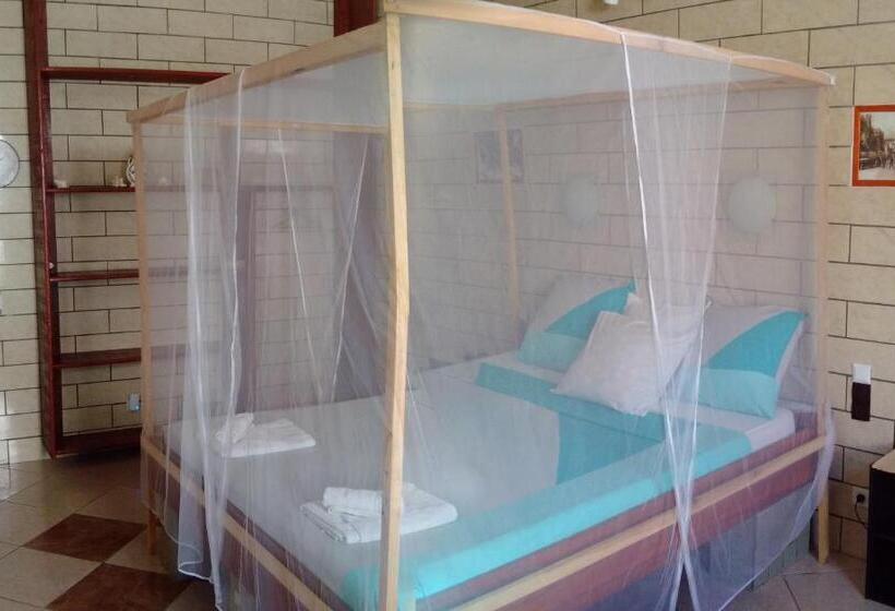 اتاق لوکس, Villa Pistaches