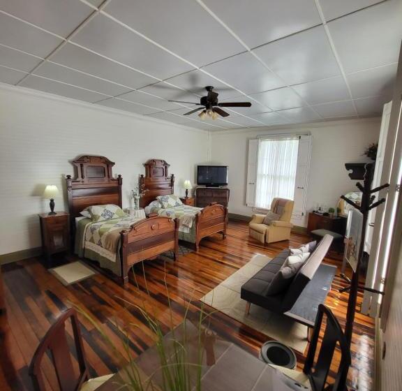 غرفة قياسية ثلاثية مطلة علي الحديقة, Casa Del Cafe Familiar