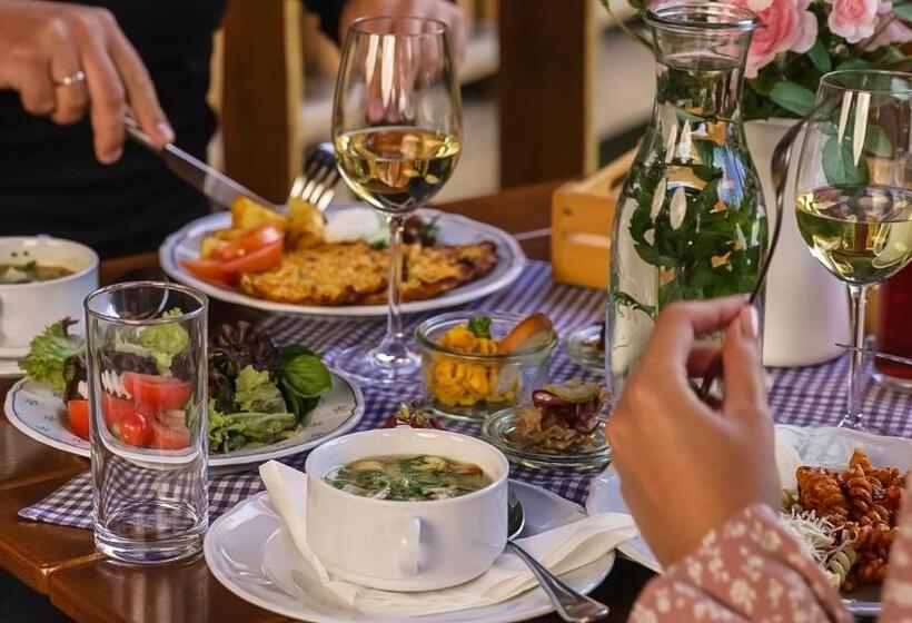 Standardrum, Penzion Dvorce