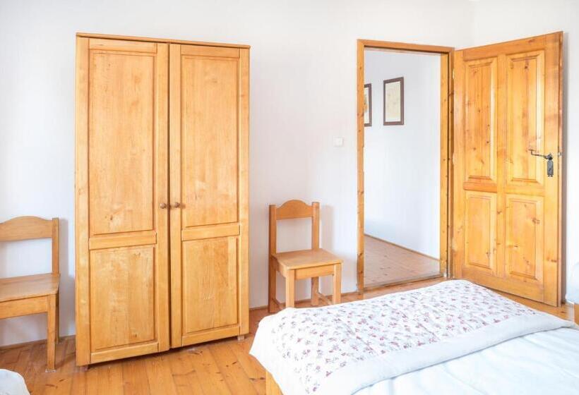 Fyrbädds Standardrum, Penzion Dvorce