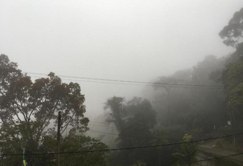 キングサイズベッドのスイートルーム, Pousada In Garden