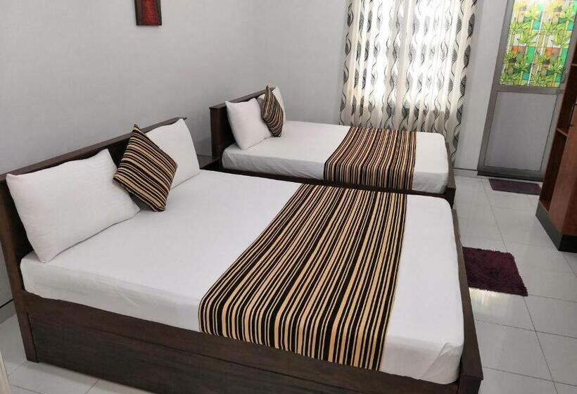 デラックスの４人部屋, Bon Voyaage Tourist Inn