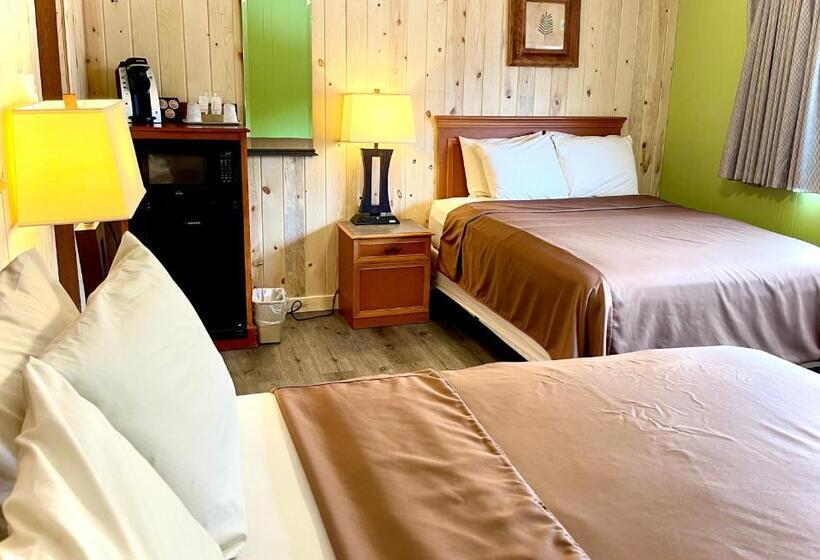 غرفة قياسية رباعية, Four Seasons Lodge