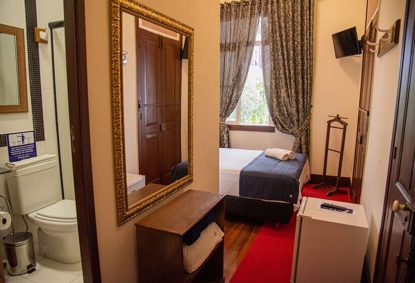 اتاق لوکس چهار تخته, Pousada Dom Petropolis