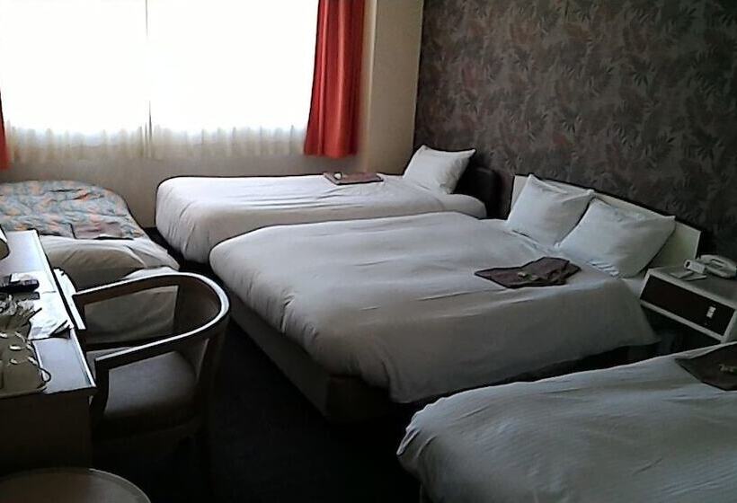 غرفة عائلية, Heal In Yokkaichi