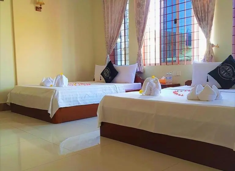 سوییت, Samnop Samnang Guesthouse