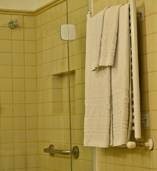 חדר דלוקס, Solar D Izabel