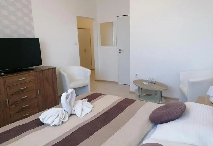 اتاق لوکس, Agro Complex Apartments