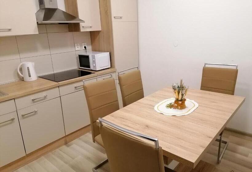 Номер Стандарт с Балконом, Agro Complex Apartments