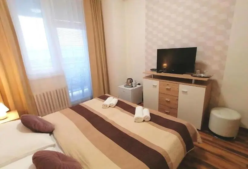 اتاق استاندارد با بالکن, Agro Complex Apartments