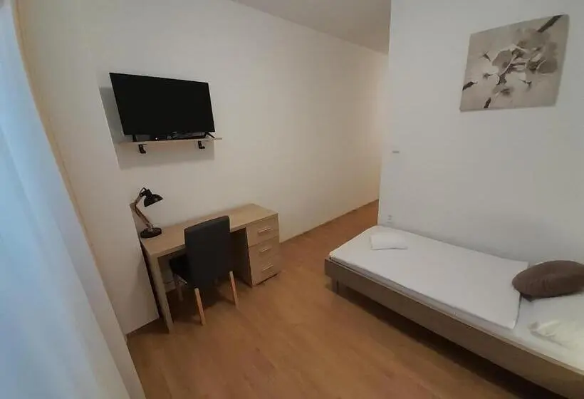 اتاق استاندارد یک نفره, Agro Complex Apartments
