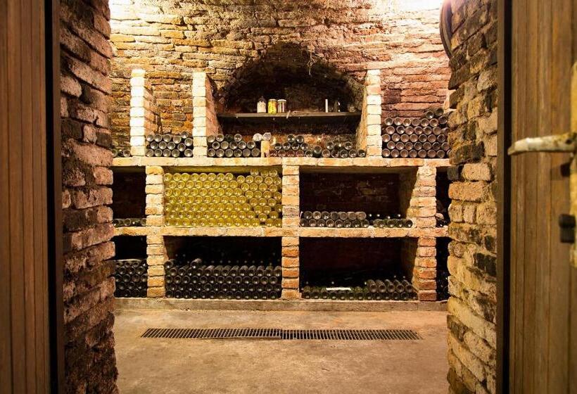 اتاق استاندارد چهار تخته, Turistična Kmetija Dervarič