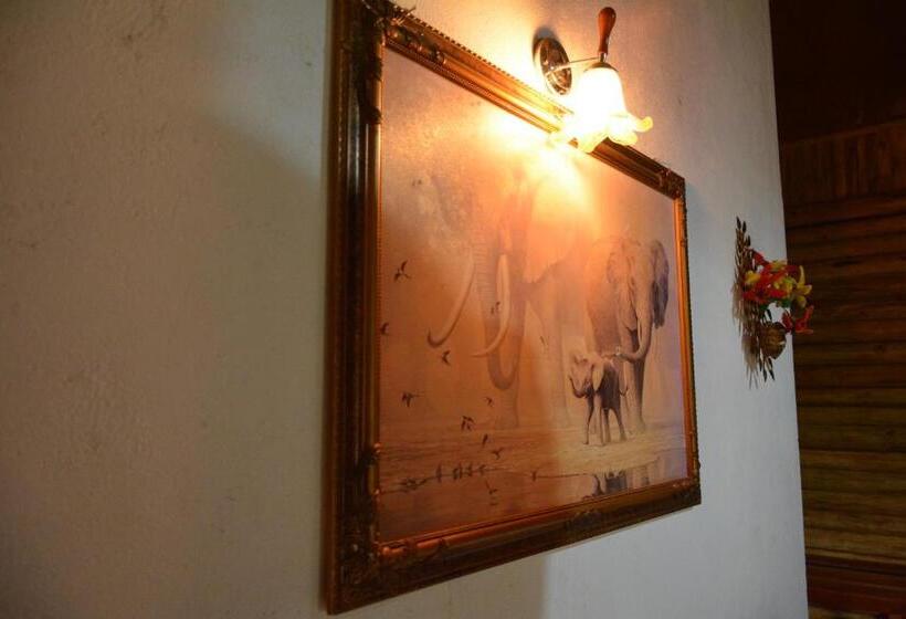 Quarto Quadruple Standart Vista Jardim, Little Folly