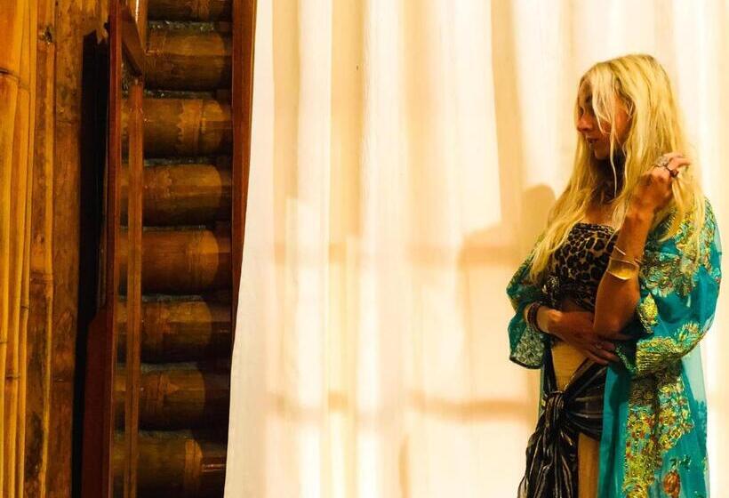 Quarto standard, Little Folly