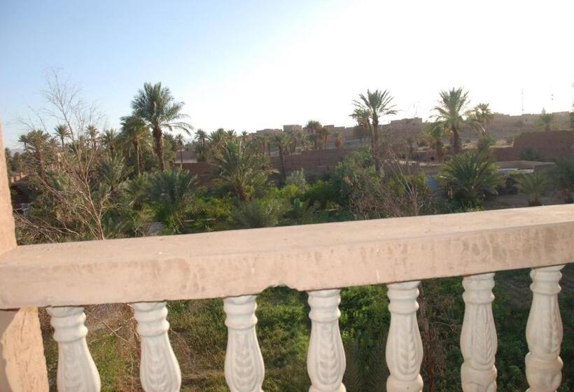 اتاق استاندارد چهارنفره با چشم‌انداز باغ, D Hôte Jnane Dar Diafa