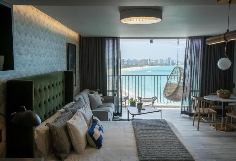 استودیوی استاندارد با چشمانداز دریا, Ocean View Deluxe Suite: Pvt. Beach & Pool