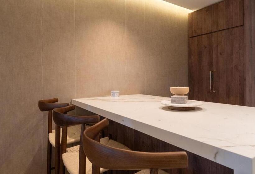 آپارتمان 1 خوابه با چشمانداز دریا, Ocean View Deluxe Suite: Pvt. Beach & Pool