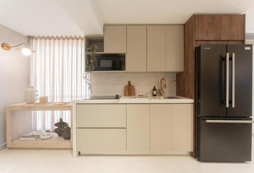 آپارتمان 1 خوابه با چشمانداز دریا, Ocean View Deluxe Suite: Pvt. Beach & Pool