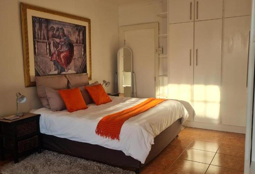 Студия Deluxe, Kayalako On 4th Avenue