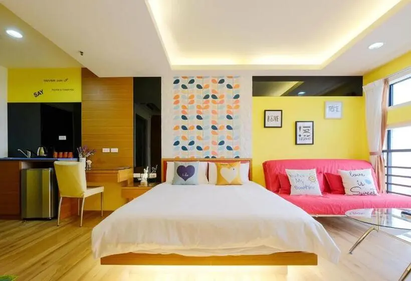 اتاق لوکس, Colorfun Inn