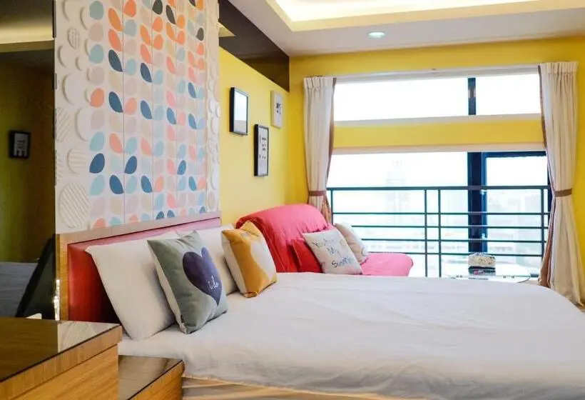 اتاق لوکس, Colorfun Inn