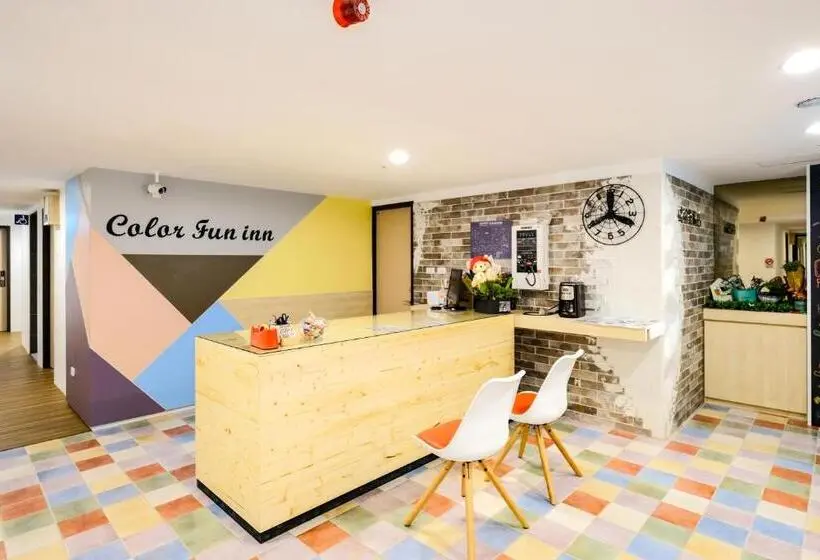 اتاق استاندارد چهار تخته, Colorfun Inn