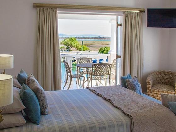 غرفة ديلوكس مطلّة علي البحر مزوَّدة بشُرفة, Russells On The Port